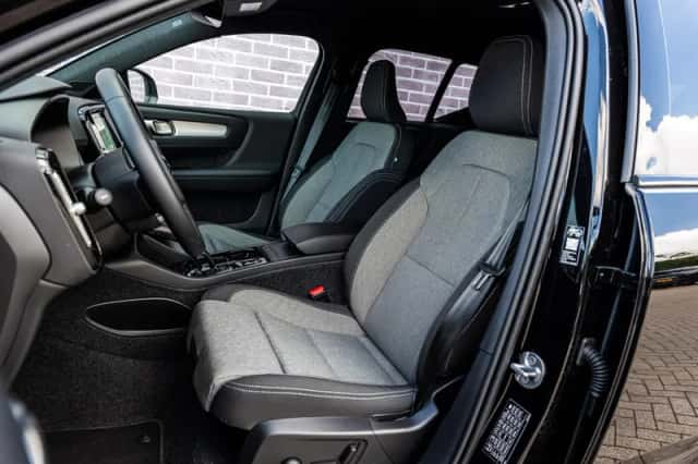 Volvo XC40 (2026) thumbnail 6