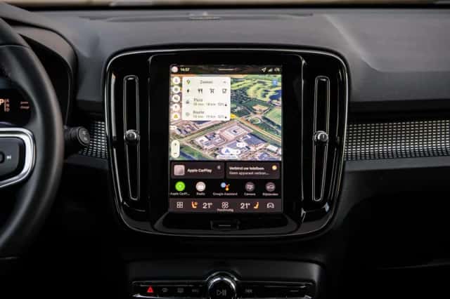 Volvo EX40 (2025) thumbnail 14