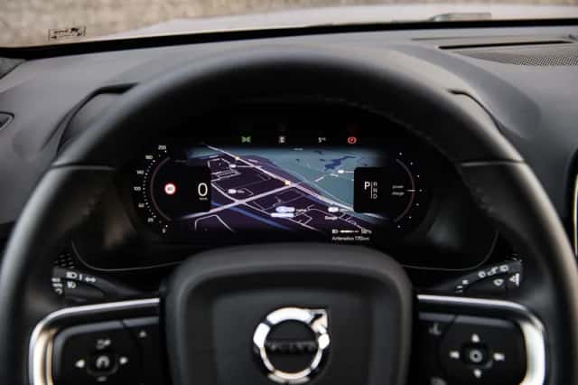 Volvo EX40 (2025) thumbnail 15