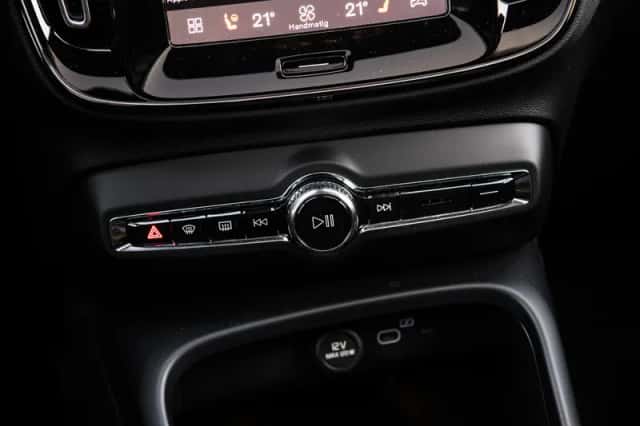 Volvo EX40 (2025) thumbnail 31