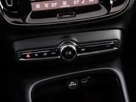 Volvo EX40 thumbnail 31