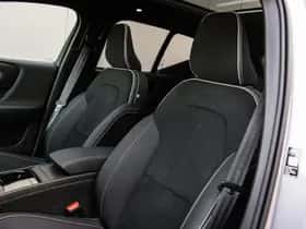 Volvo EX40 thumbnail 40