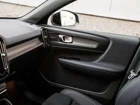 Volvo EX40 thumbnail 42