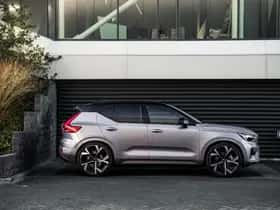 Volvo EX40 thumbnail 6
