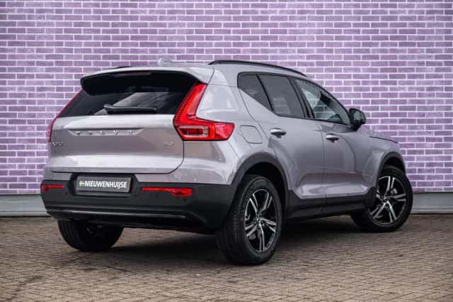 Volvo XC40 (2026) thumbnail 2