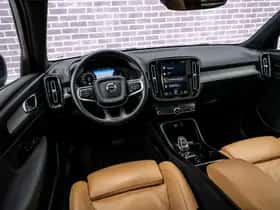Volvo XC40 (2022) thumbnail 11