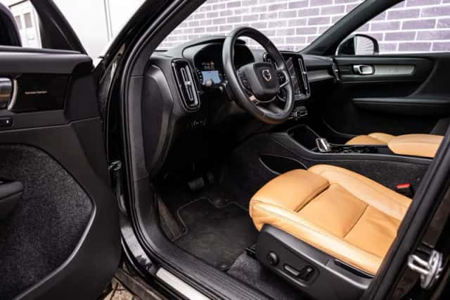 Volvo XC40 (2022) thumbnail 17
