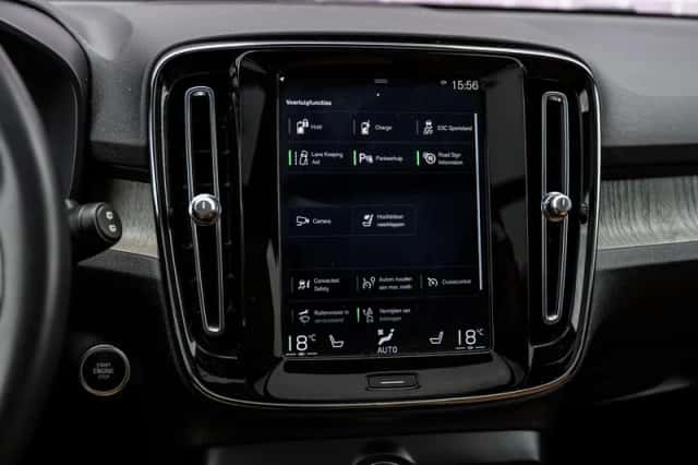 Volvo XC40 (2022) thumbnail 19