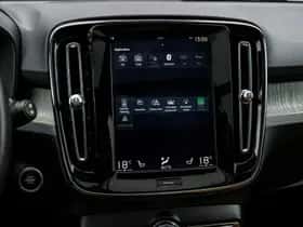 Volvo XC40 (2022) thumbnail 21