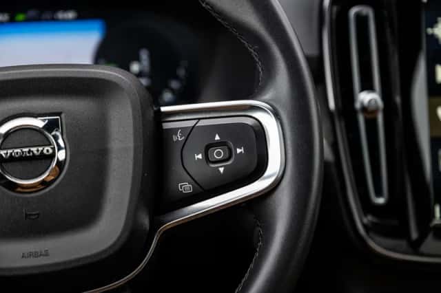 Volvo XC40 (2022) thumbnail 25