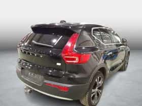 Volvo XC40 thumbnail 4