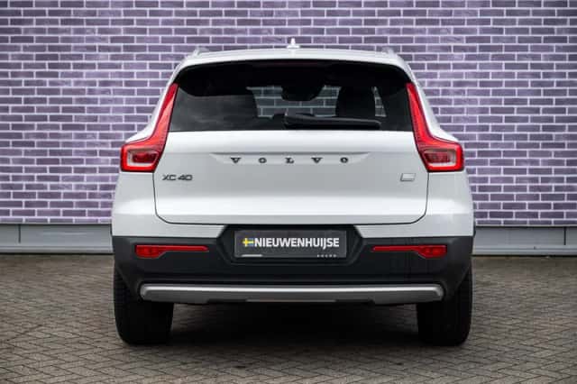 Volvo XC40 (2021) thumbnail 11