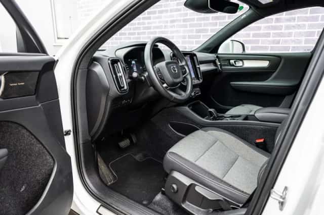 Volvo XC40 (2021) thumbnail 18