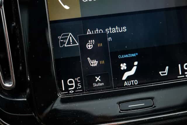 Volvo XC40 (2021) thumbnail 23