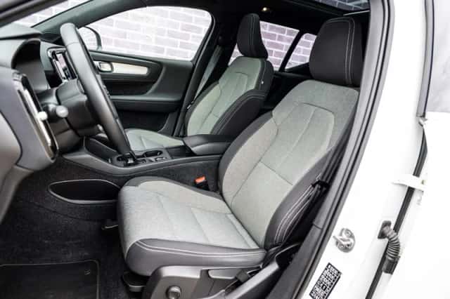 Volvo XC40 (2021) thumbnail 8
