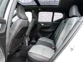 Volvo XC40 thumbnail 9