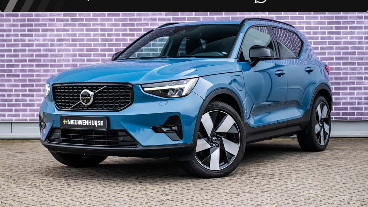 Volvo XC40 — foto 1
