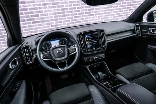 Volvo XC40 (2022) thumbnail 12