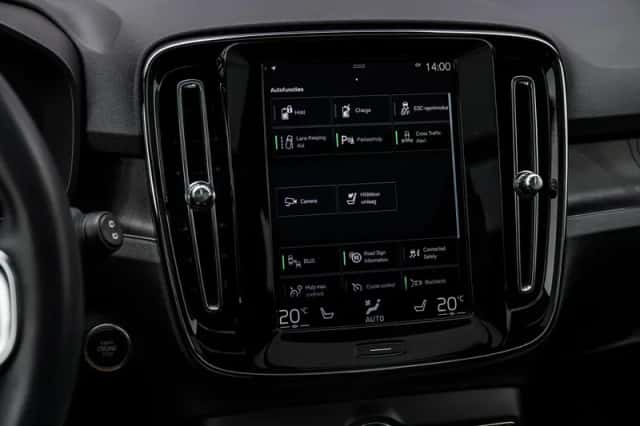 Volvo XC40 (2022) thumbnail 20