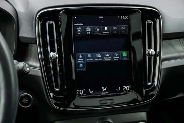 Volvo XC40 (2022) thumbnail 22