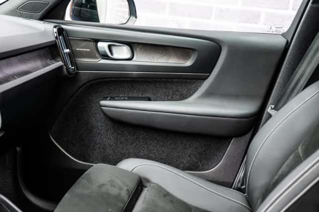 Volvo XC40 (2022) thumbnail 31