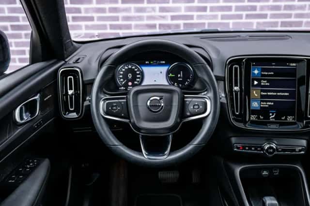 Volvo XC40 (2022) thumbnail 5