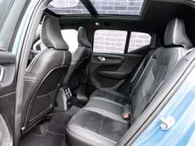 Volvo XC40 thumbnail 9