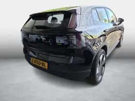 Volvo EX30 (2024) thumbnail 2
