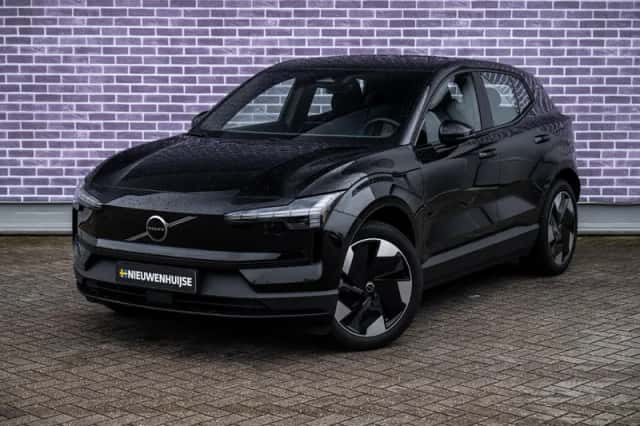 Volvo EX30 (2024) thumbnail 15