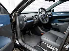 Volvo EX30 (2024) thumbnail 15