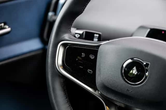 Volvo EX30 (2024) thumbnail 23