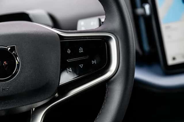 Volvo EX30 (2024) thumbnail 24