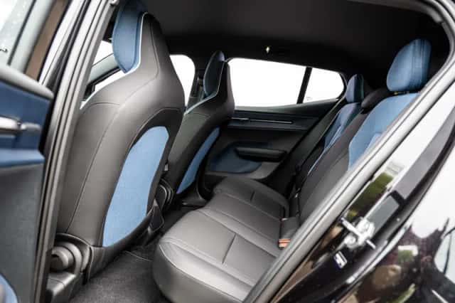Volvo EX30 (2024) thumbnail 9