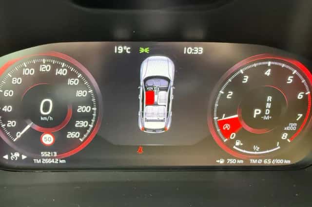 Volvo XC40 (2020) thumbnail 5