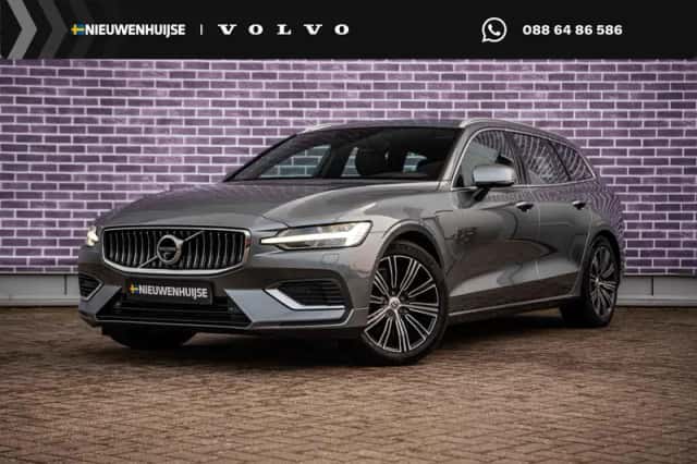 Volvo V60 (2021) thumbnail 1