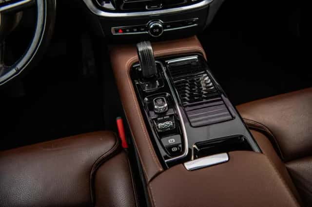 Volvo V60 (2021) thumbnail 15