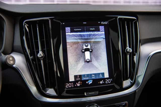 Volvo V60 (2021) thumbnail 23