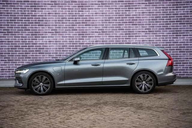 Volvo V60 (2021) thumbnail 6