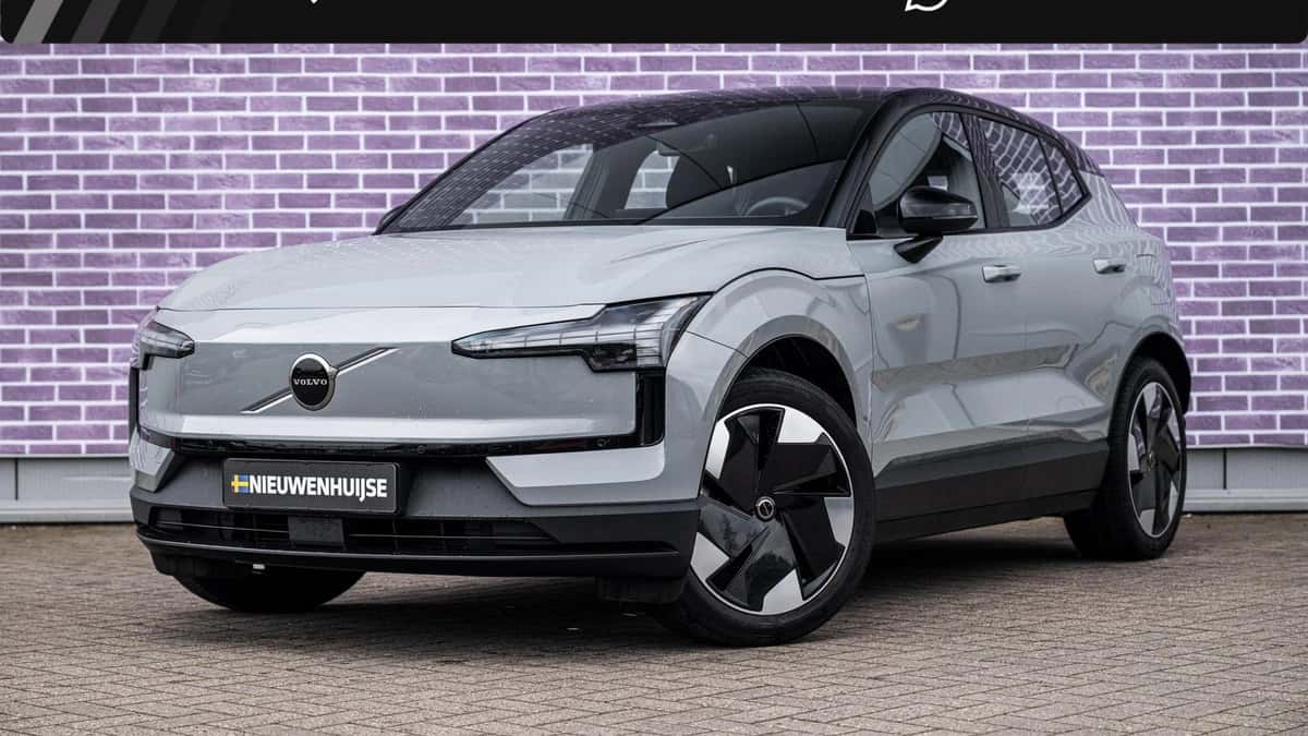Volvo EX30 — foto 1