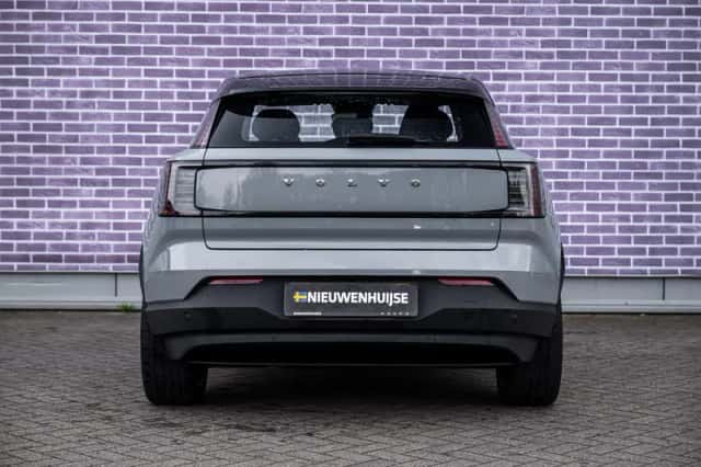 Volvo EX30 (2024) thumbnail 11