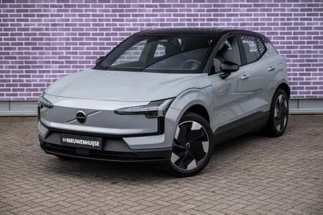 Volvo EX30 (2024) thumbnail 17