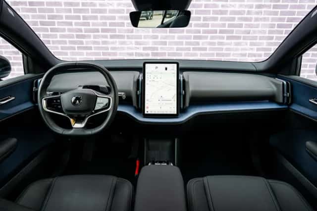 Volvo EX30 (2024) thumbnail 7