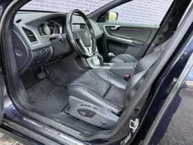 Volvo XC60 thumbnail 5