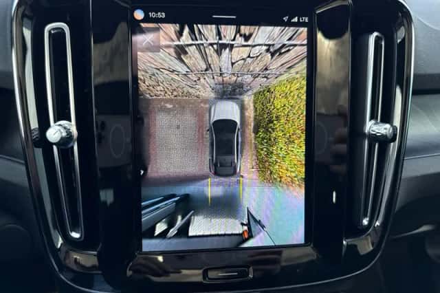 Volvo C40 (2022) thumbnail 7