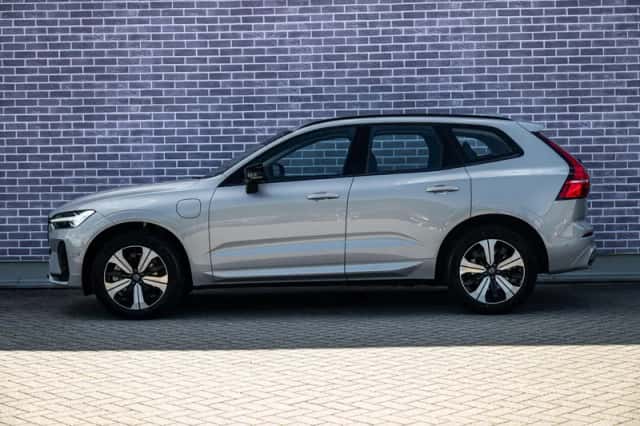 Volvo XC60 (2025) thumbnail 4
