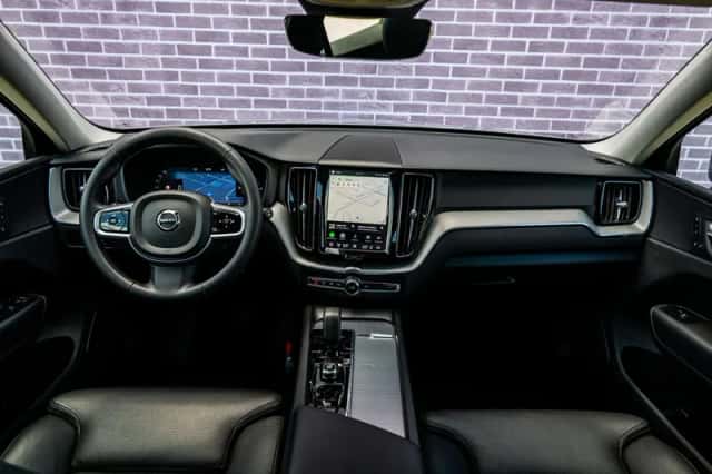 Volvo XC60 (2025) thumbnail 5