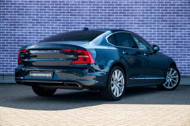 Volvo S90 (2020) thumbnail 2