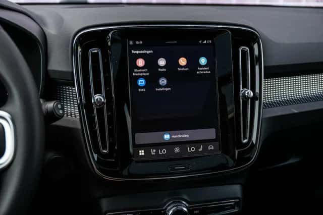 Volvo EX40 (2026) thumbnail 19