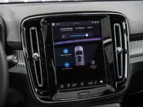 Volvo EX40 thumbnail 22