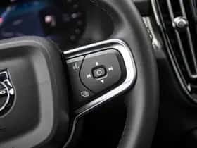 Volvo EX40 thumbnail 30